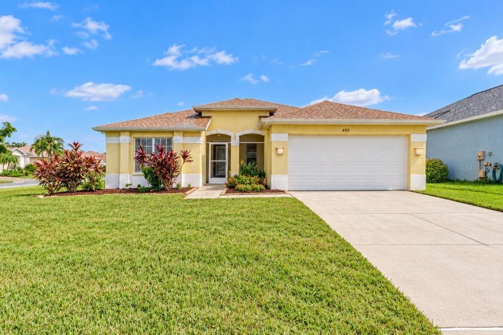 4515 50TH DRIVE W, BRADENTON, FL 34210 — exterior