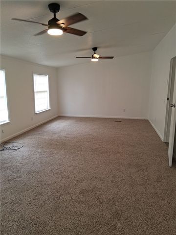 910 Sands Road, Cave Springs, AR 72718