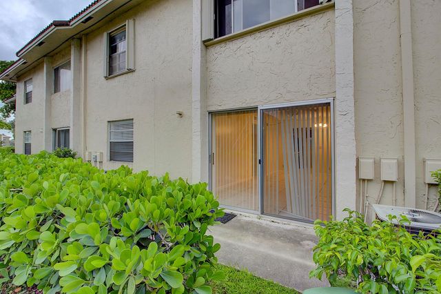 3206 SW CORAL RIDGE Drive 3206, Coral Springs, FL 33065