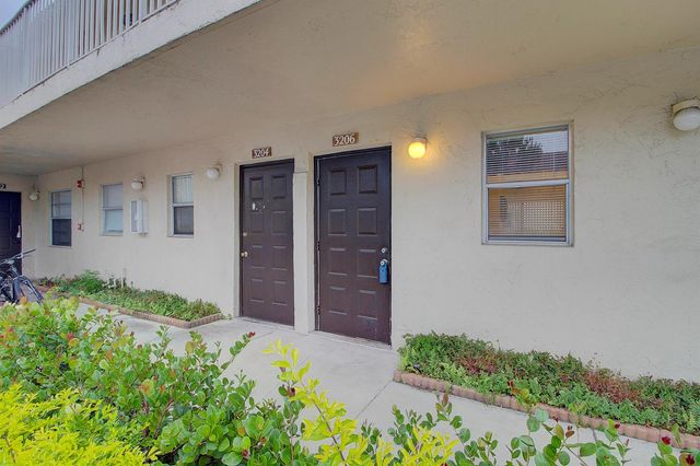 3206 SW CORAL RIDGE Drive 3206, Coral Springs, FL 33065