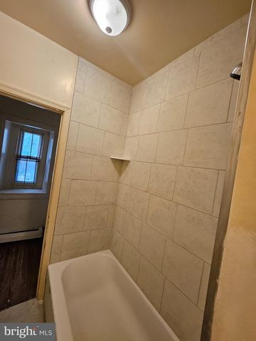 190 W MAPLEWOOD AVE, Philadelphia, PA 19144