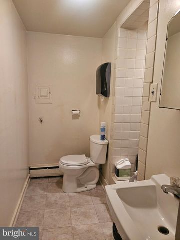 190 W MAPLEWOOD AVE, Philadelphia, PA 19144