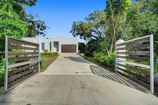 1759 SW 30th Pl 0, Fort Lauderdale, FL 33315