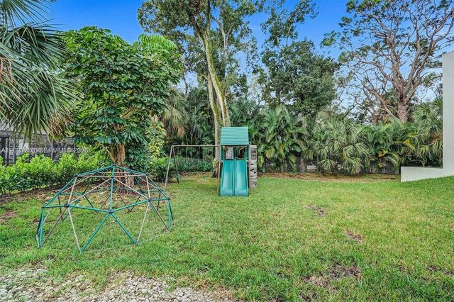 1759 SW 30th Pl 0, Fort Lauderdale, FL 33315