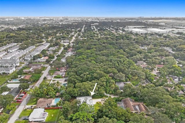 1759 SW 30th Pl 0, Fort Lauderdale, FL 33315