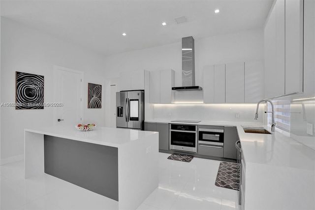 1759 SW 30th Pl 0, Fort Lauderdale, FL 33315