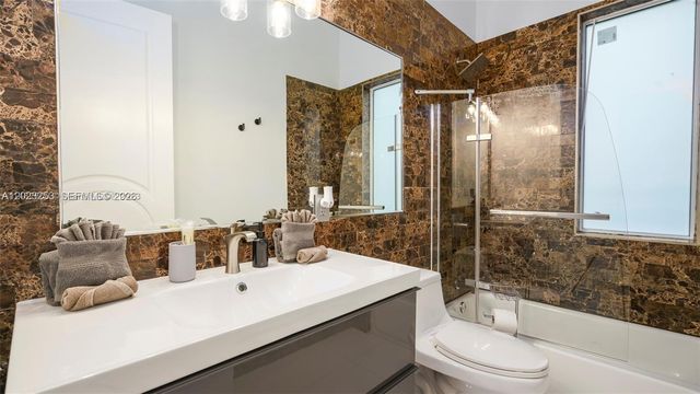 1759 SW 30th Pl 0, Fort Lauderdale, FL 33315
