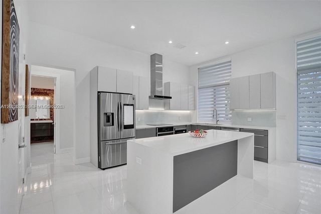 1759 SW 30th Pl 0, Fort Lauderdale, FL 33315