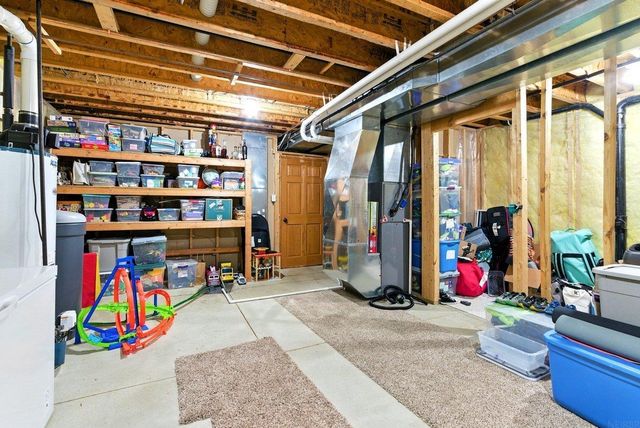 4206 Knoll Ridge Drive, Cedar Falls, IA 50613