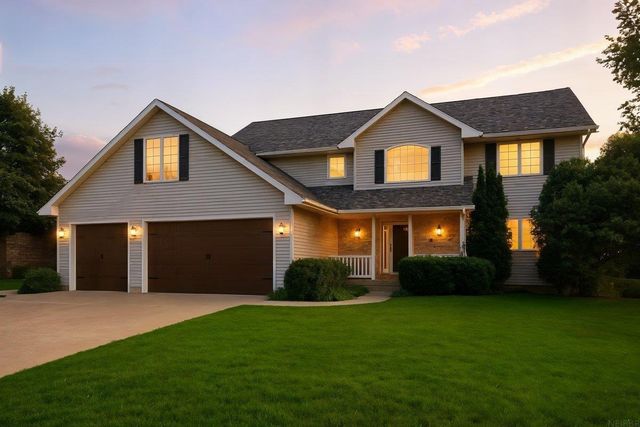 4206 Knoll Ridge Drive, Cedar Falls, IA 50613