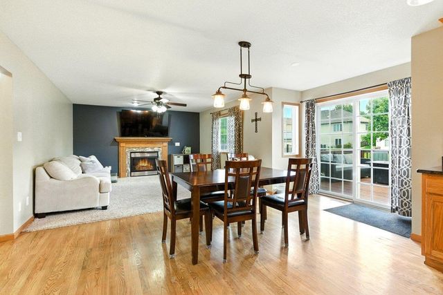 4206 Knoll Ridge Drive, Cedar Falls, IA 50613