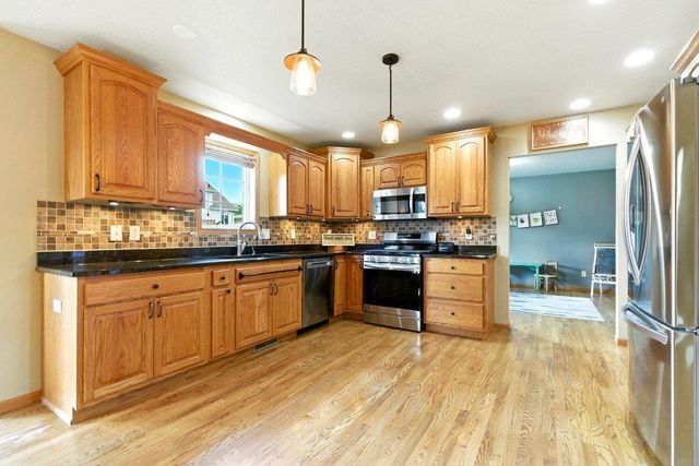 4206 Knoll Ridge Drive, Cedar Falls, IA 50613