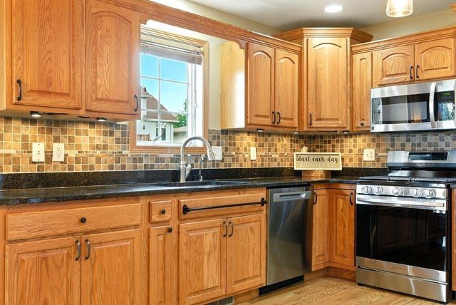 4206 Knoll Ridge Drive, Cedar Falls, IA 50613