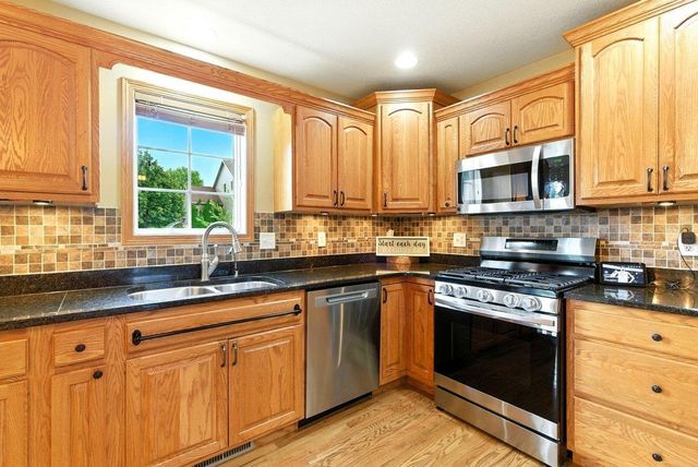 4206 Knoll Ridge Drive, Cedar Falls, IA 50613