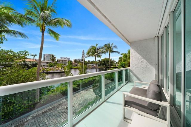 16500 Collins Avenue TH8, Sunny Isles Beach, FL 33160