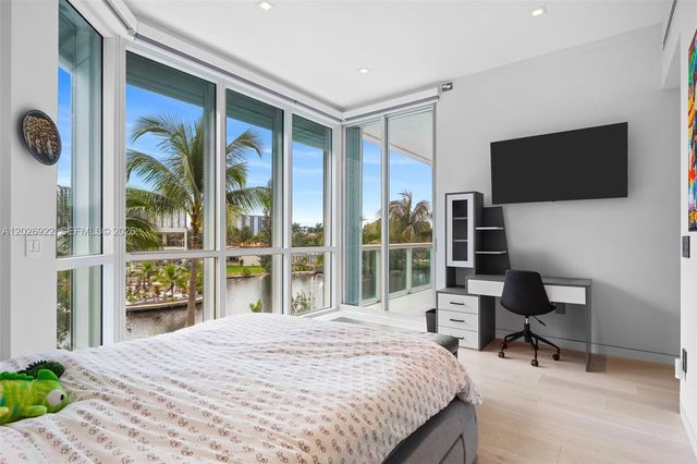16500 Collins Avenue TH8, Sunny Isles Beach, FL 33160