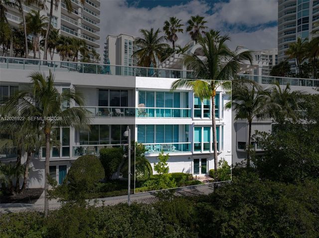 16500 Collins Avenue TH8, Sunny Isles Beach, FL 33160