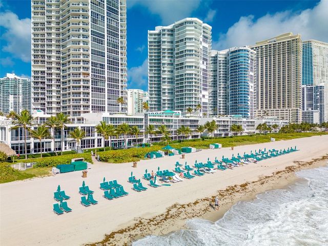 16500 Collins Avenue TH8, Sunny Isles Beach, FL 33160