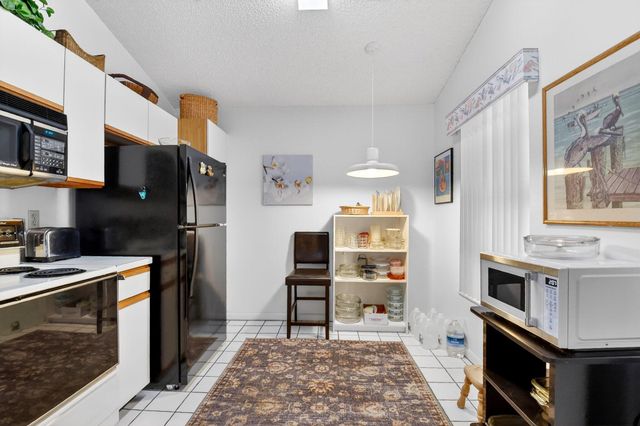 3227 Perimeter Drive, Greenacres, FL 33467