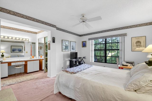 3227 Perimeter Drive, Greenacres, FL 33467