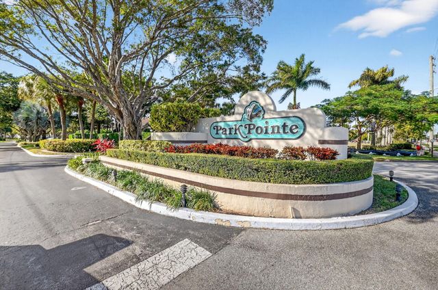 3227 Perimeter Drive, Greenacres, FL 33467