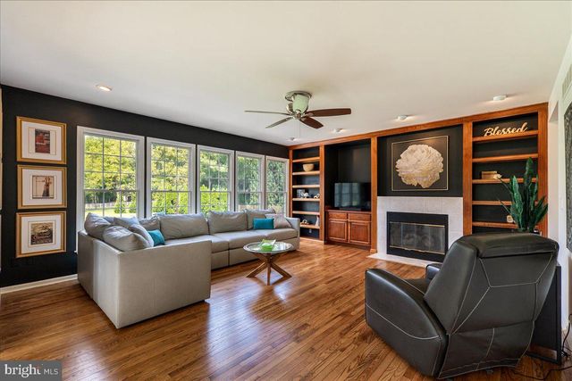 18 SUNFLOWER CIR, Lumberton, NJ 08048