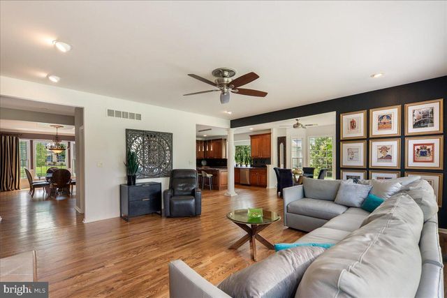 18 SUNFLOWER CIR, Lumberton, NJ 08048