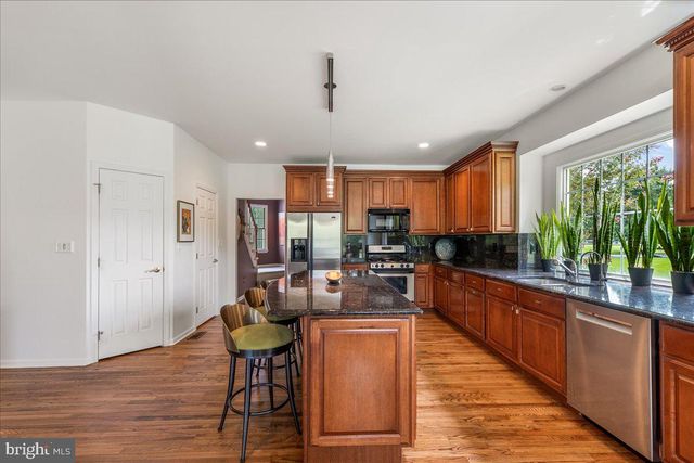 18 SUNFLOWER CIR, Lumberton, NJ 08048