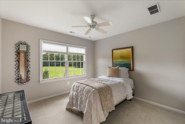 18 SUNFLOWER CIR, Lumberton, NJ 08048