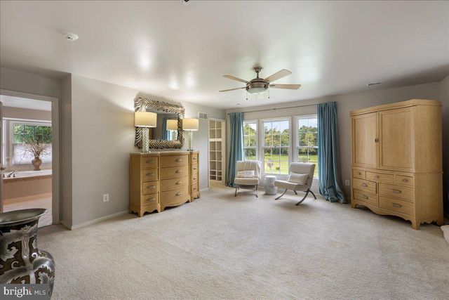 18 SUNFLOWER CIR, Lumberton, NJ 08048