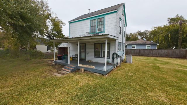 2312 Missouri Street, Baytown, TX 77520