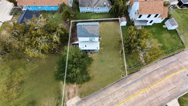 2312 Missouri Street, Baytown, TX 77520