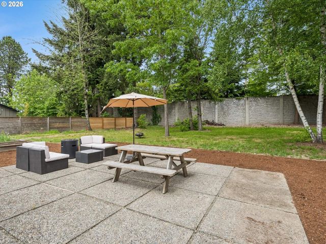 11865 Sw BELVIDERE Pl, Portland, OR 97225