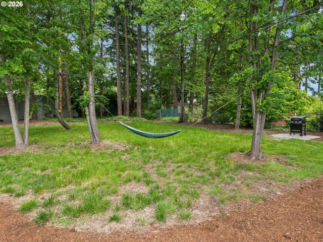 11865 Sw BELVIDERE Pl, Portland, OR 97225