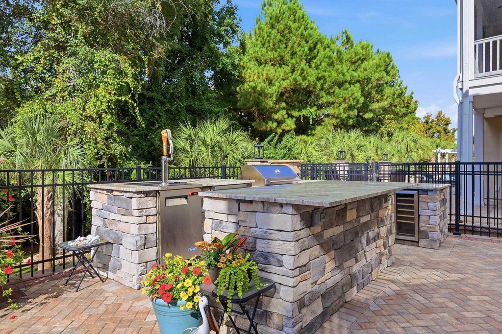 433 7th Ave. S, North Myrtle Beach, SC 29582 — photo 2