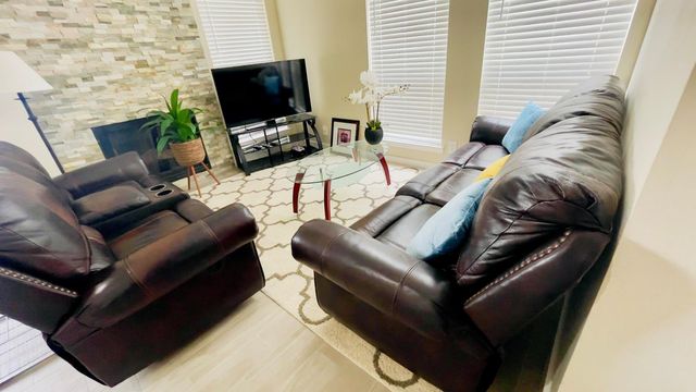 2902 Cole ST 311, Austin, TX 78705