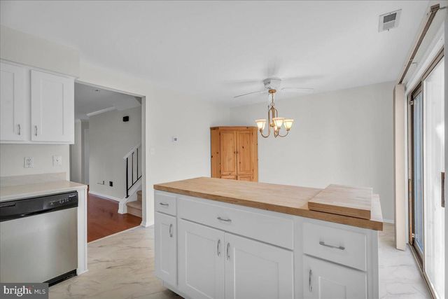 2711 FALCON CT, Hamilton Twp, NJ 08330