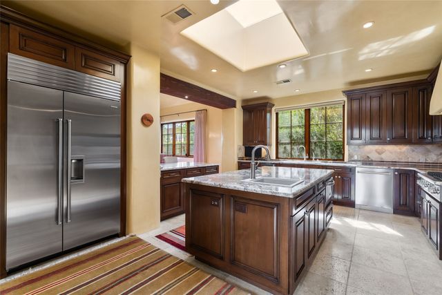 7 Sendero Centro, Santa Fe, NM 87506