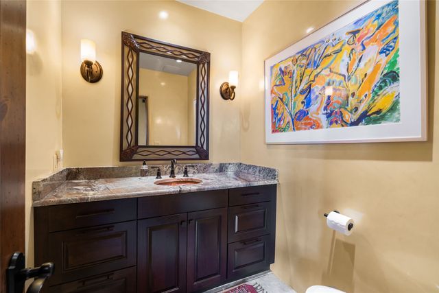 7 Sendero Centro, Santa Fe, NM 87506