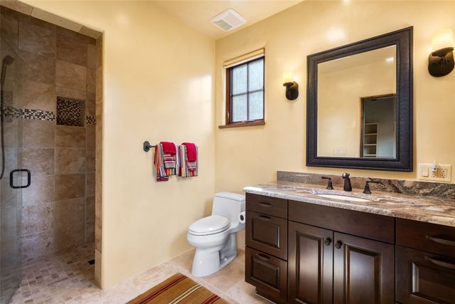 7 Sendero Centro, Santa Fe, NM 87506