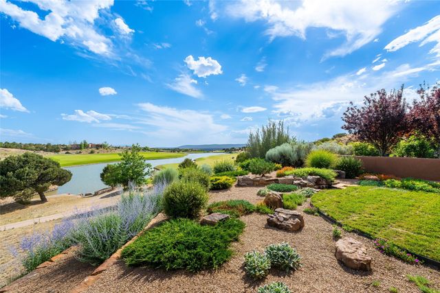 7 Sendero Centro, Santa Fe, NM 87506