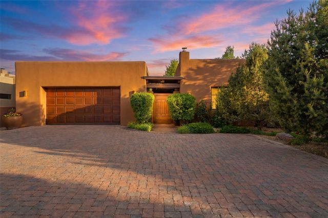 7 Sendero Centro, Santa Fe, NM 87506