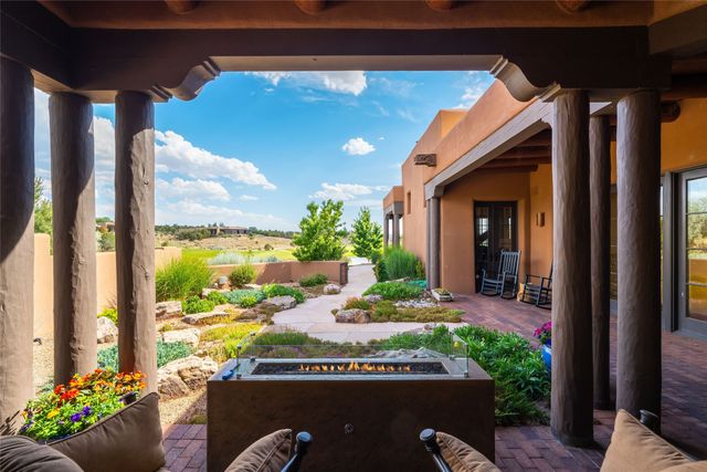 7 Sendero Centro, Santa Fe, NM 87506