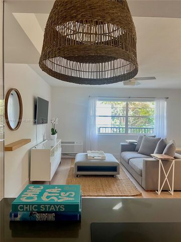 195 Sunrise Drive 8, Key Biscayne, FL 33149