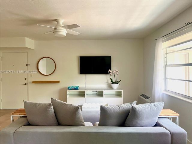 195 Sunrise Drive 8, Key Biscayne, FL 33149
