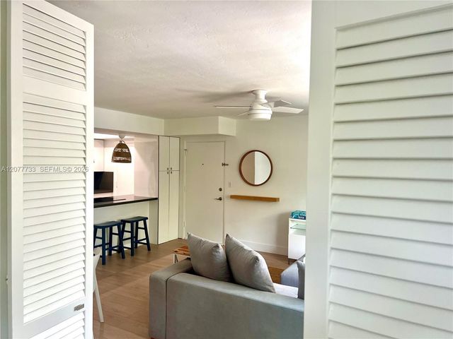 195 Sunrise Drive 8, Key Biscayne, FL 33149