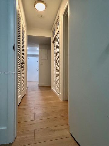195 Sunrise Drive 8, Key Biscayne, FL 33149