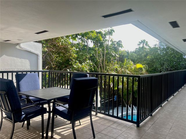 195 Sunrise Drive 8, Key Biscayne, FL 33149