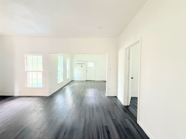 1324 W Morton Street, Denison, TX 75020