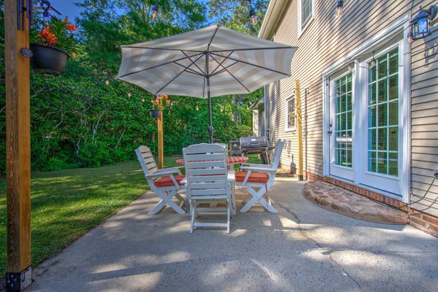 105 Wainwright Manor, Summerville, SC 29485